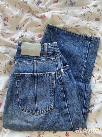 Джинсы трубы женские