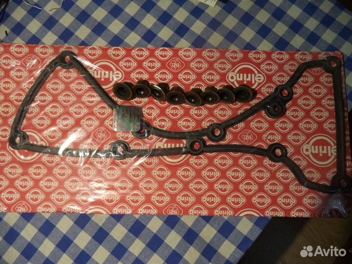 Ford focus1.6 97л.с комплект клапанных сальников