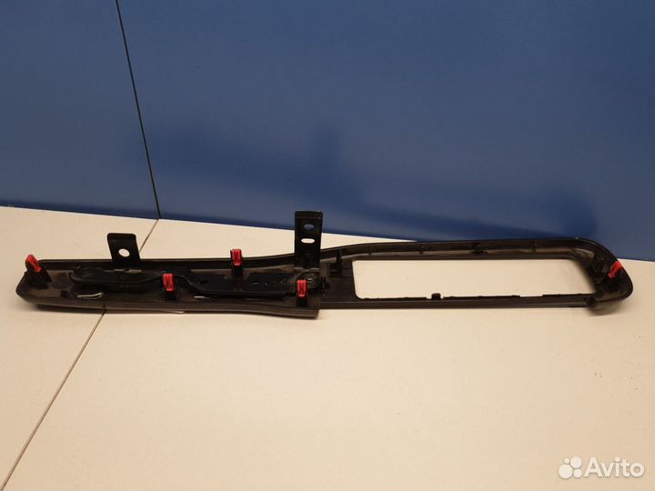 Накладка блока управления сидения Toyota Alphard 3