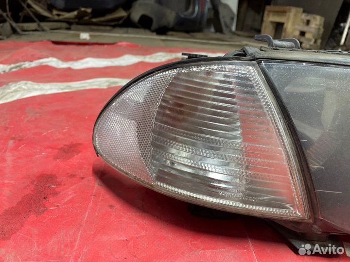 Фара галогеновая правая Bmw 3 Series E46 M54B20