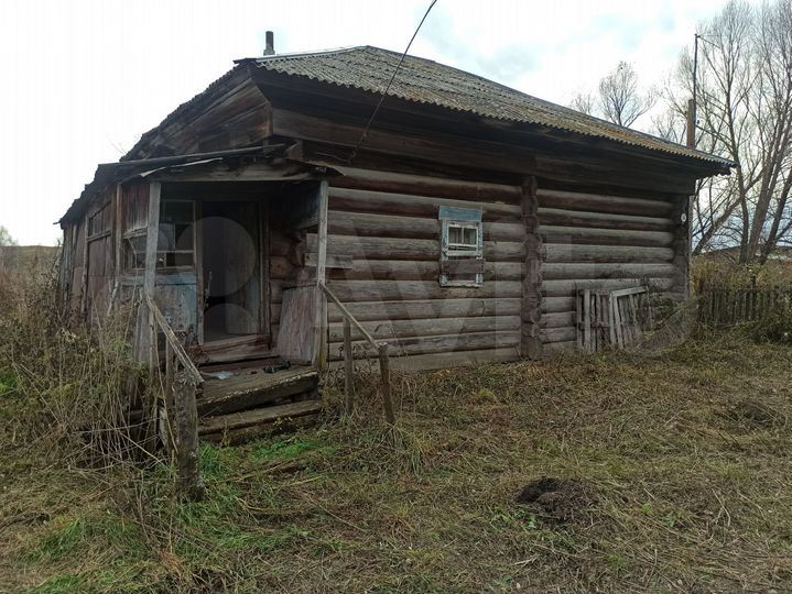 Дом 31,5 м² на участке 50 сот.