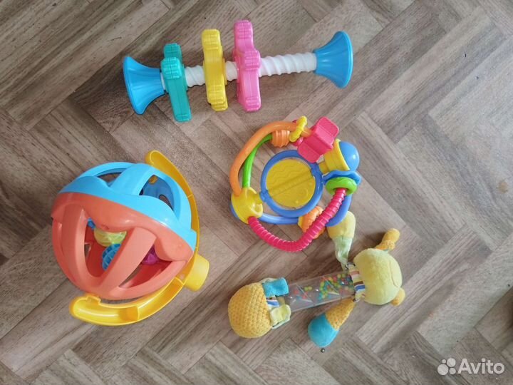 Развивающие игрушки пакетом