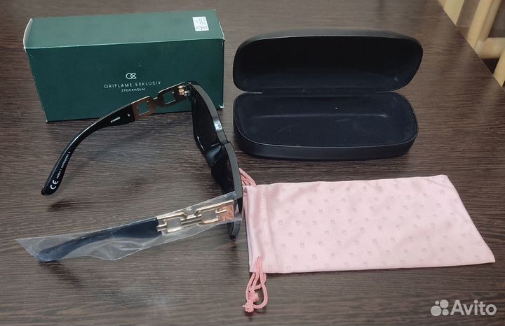 Cолнцезащитные очки