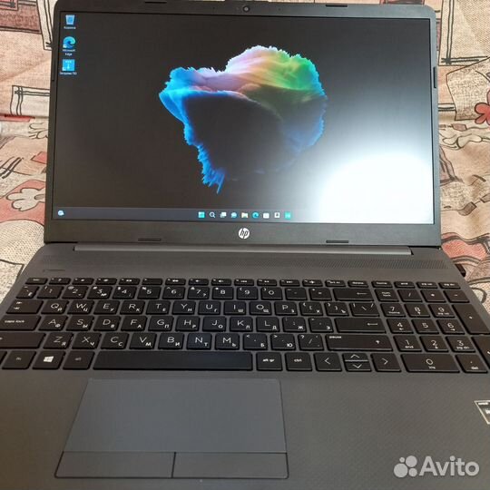 Ноутбук HP 15-gw0031ur