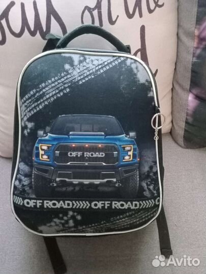 Школьный рюкзак