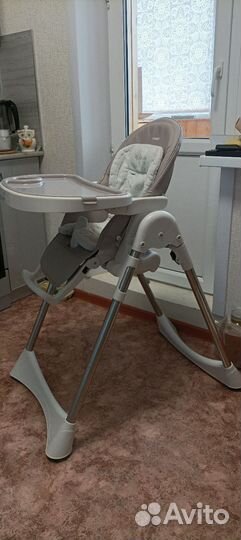 Стульчик для кормления tommy