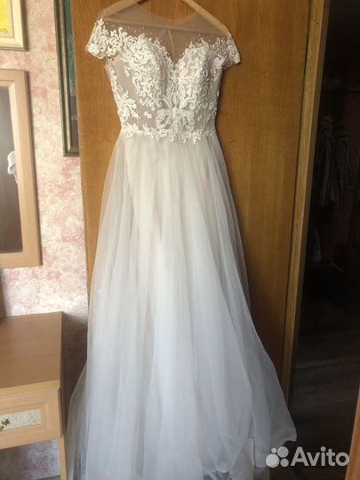 Свадебное платье цвета пудры