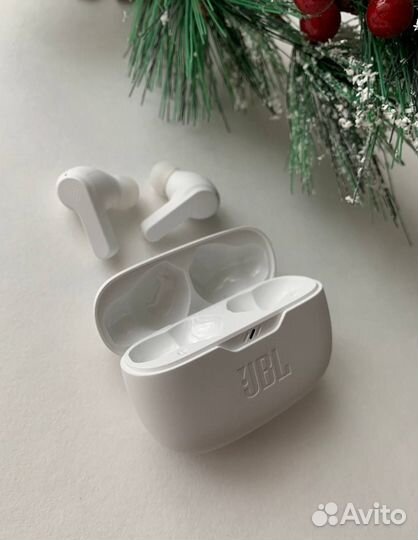 Беспроводные наушники JBL wave beam (белые)