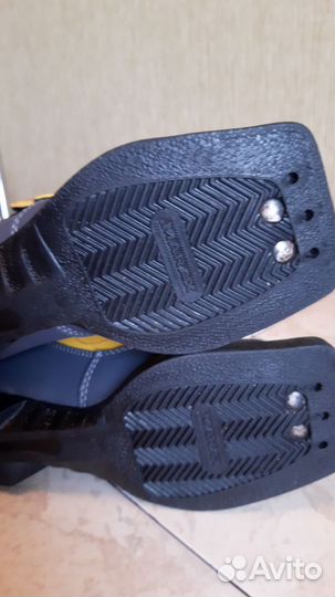 Лыжные детские ботинки 31 размера