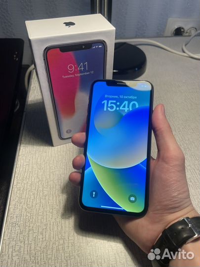iPhone X, 64 ГБ
