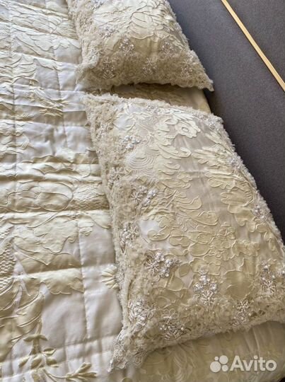 Итальянское покрывало и наволочки блюмарин