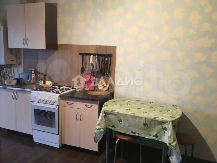 2-к. квартира, 60 м², 1/2 эт.