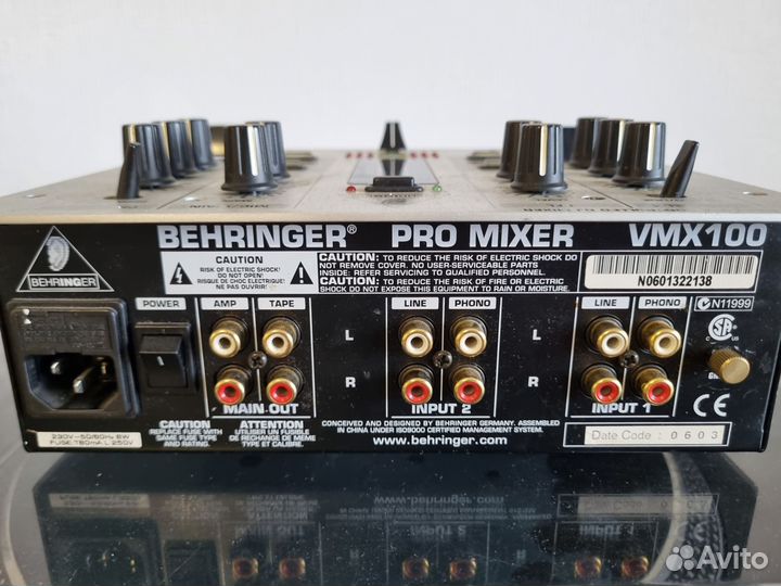 Профессиональный микшер behringer vmx 100