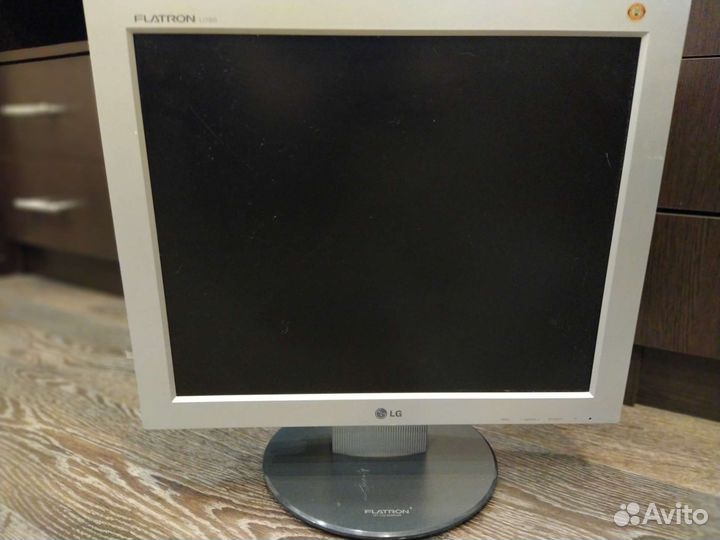 Монитор LG