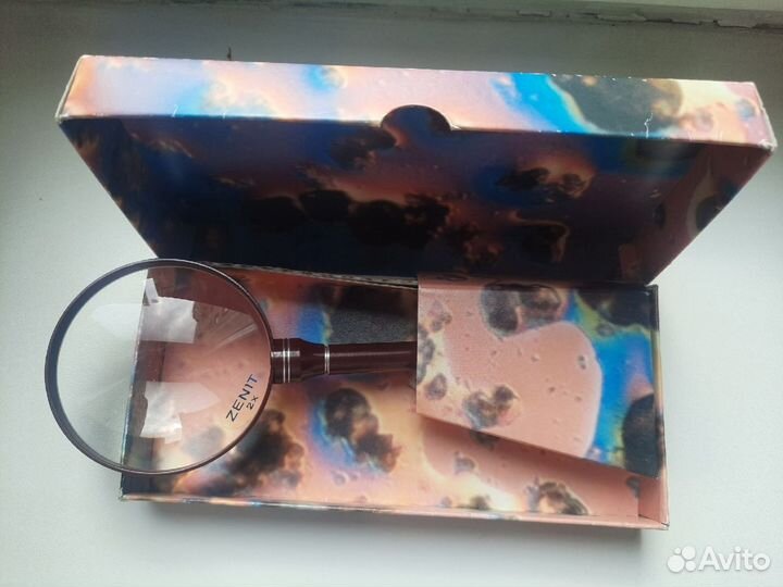 Лупа Zenit на ручке, D 75 мм