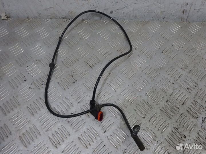 Датчик ABS задний Мерседес 204