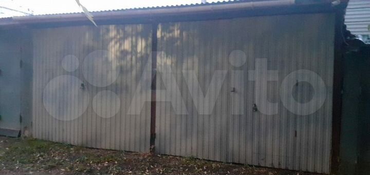 Машиноместо, > 30 м²