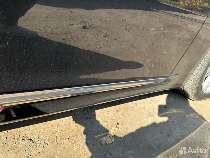 Молдинги (накладки) на двери Toyota Crown 210