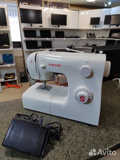 Швейная машина Singer Tradition 2250