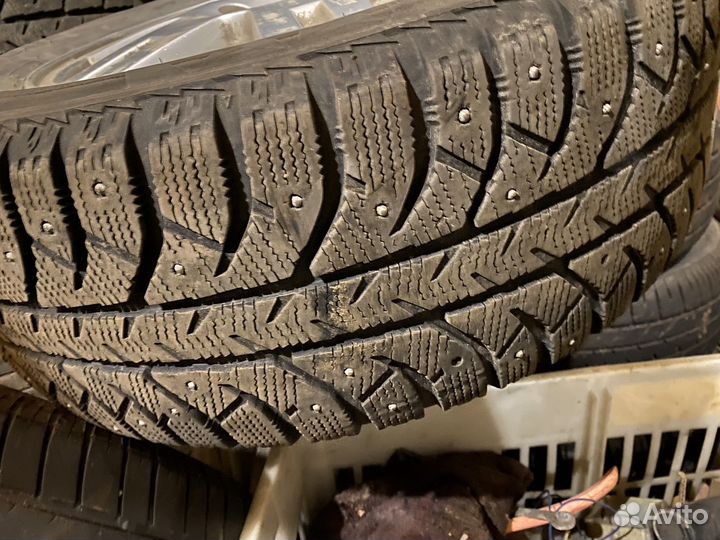 Колеса зима Ford Mondeo 4 focus r16 шипы
