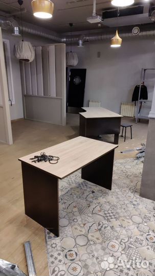 Стол офисный угловой