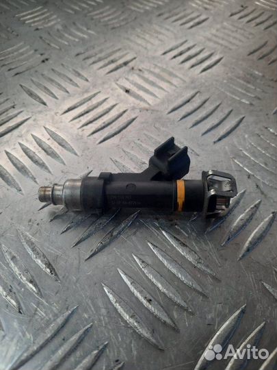 Форсунка Mazda 6 2 2.0 LF 2007