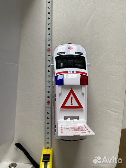 Скорая помощь Мерседес металлический