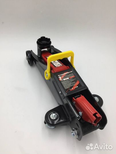 Подкатной домкрат Forcekraft 2 т. 135мм - 310мм