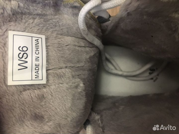 Коньки 36р с сумкой и чехлами