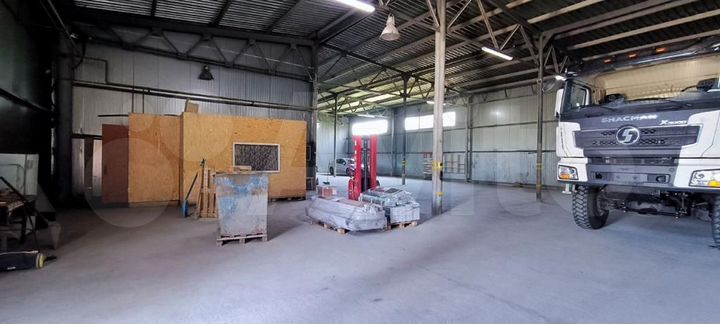 Производственно-складское помещение, 2400 м²