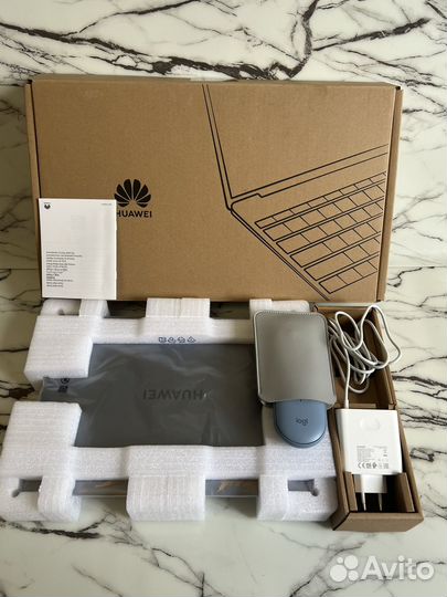 Huawei MateBook D14 Core i5-1240P/8/512