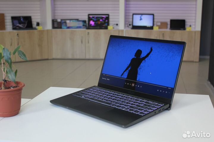 Топовый Ультрабук MSI Modern