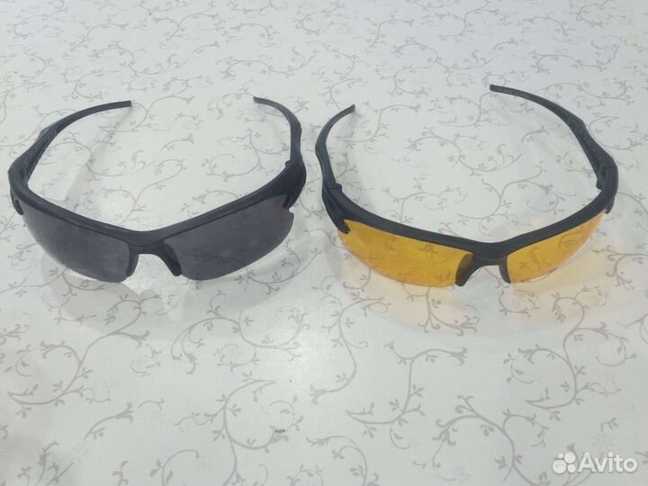 Очки спортивные