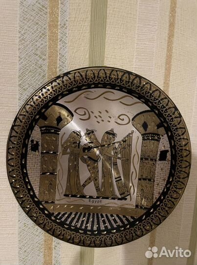 Тарелка новая