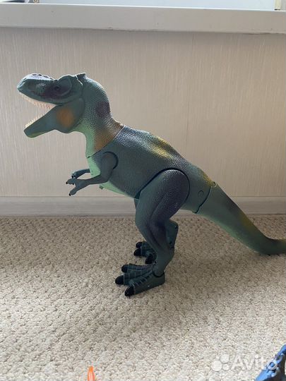 Динозавры игрушки