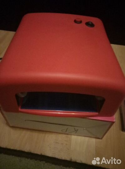 Маникюрная лампа