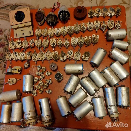 Панельки для радиоламп