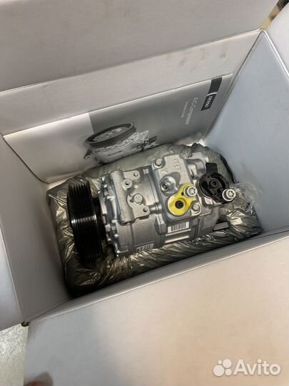 Компрессор кондиционера VAG DCP32045