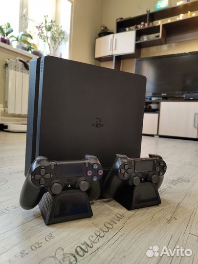 Sony playstation 4 slim (чёрная)