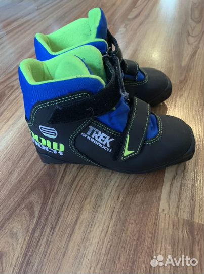Ботинки лыжные 2 пары: Trek р.32 и р.34