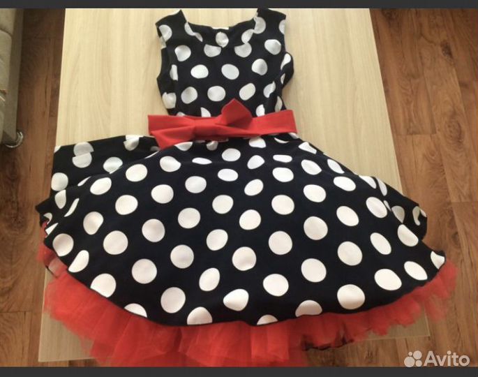 Нарядное платье для девочки