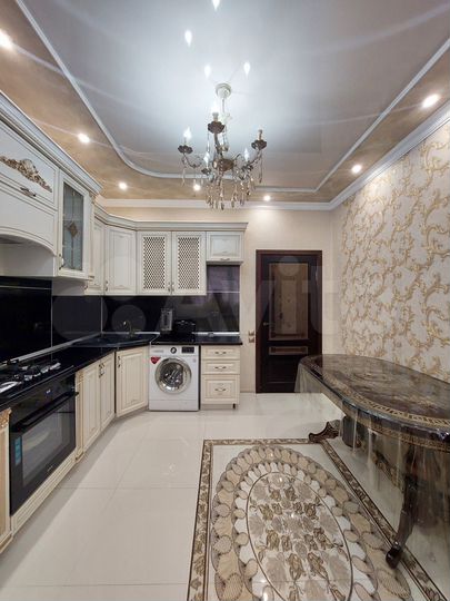 2-к. квартира, 60 м², 4/4 эт.