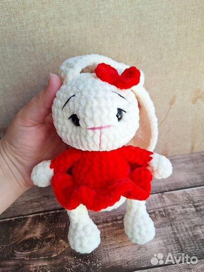 Плюшевый заяц