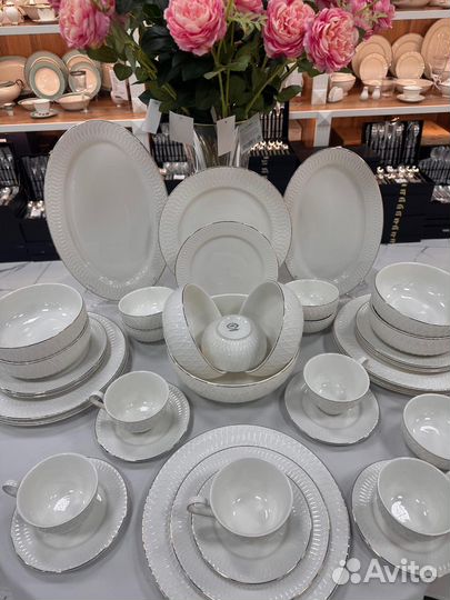 Набор столовой посуды на 6 персон