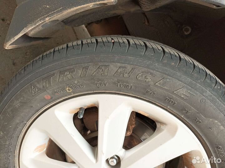 Triangle AdvanteX TC101 195/60 R15