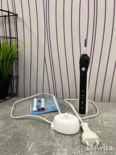 Электрическая щетка Oral-B Smart 4 series 4900