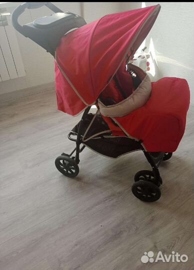 Прогулочная коляска 2 в 1