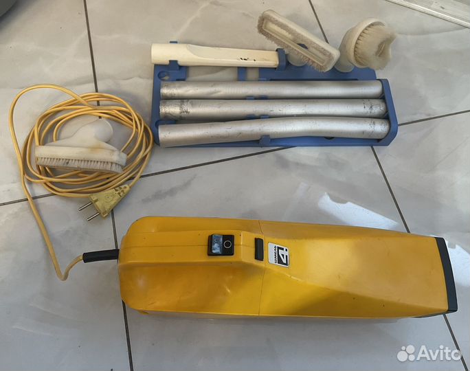 Пылесос Шмель 4