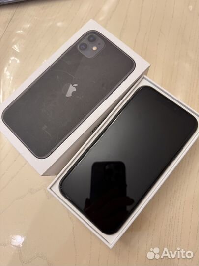 iPhone 11, 64 ГБ