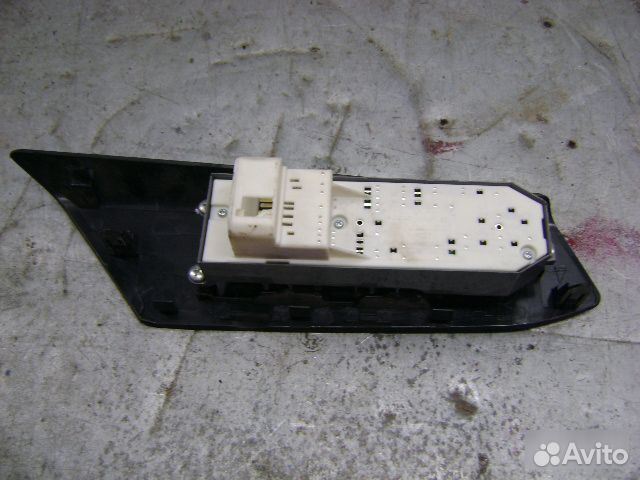 Блок кнопок стеклоподъемника Toyota Rav4 CA40